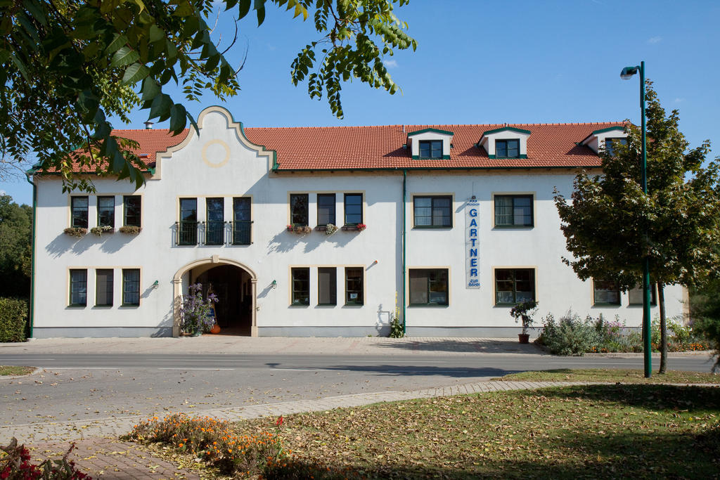 Pension Gartner Wallern im Burgenland Eksteriør bilde